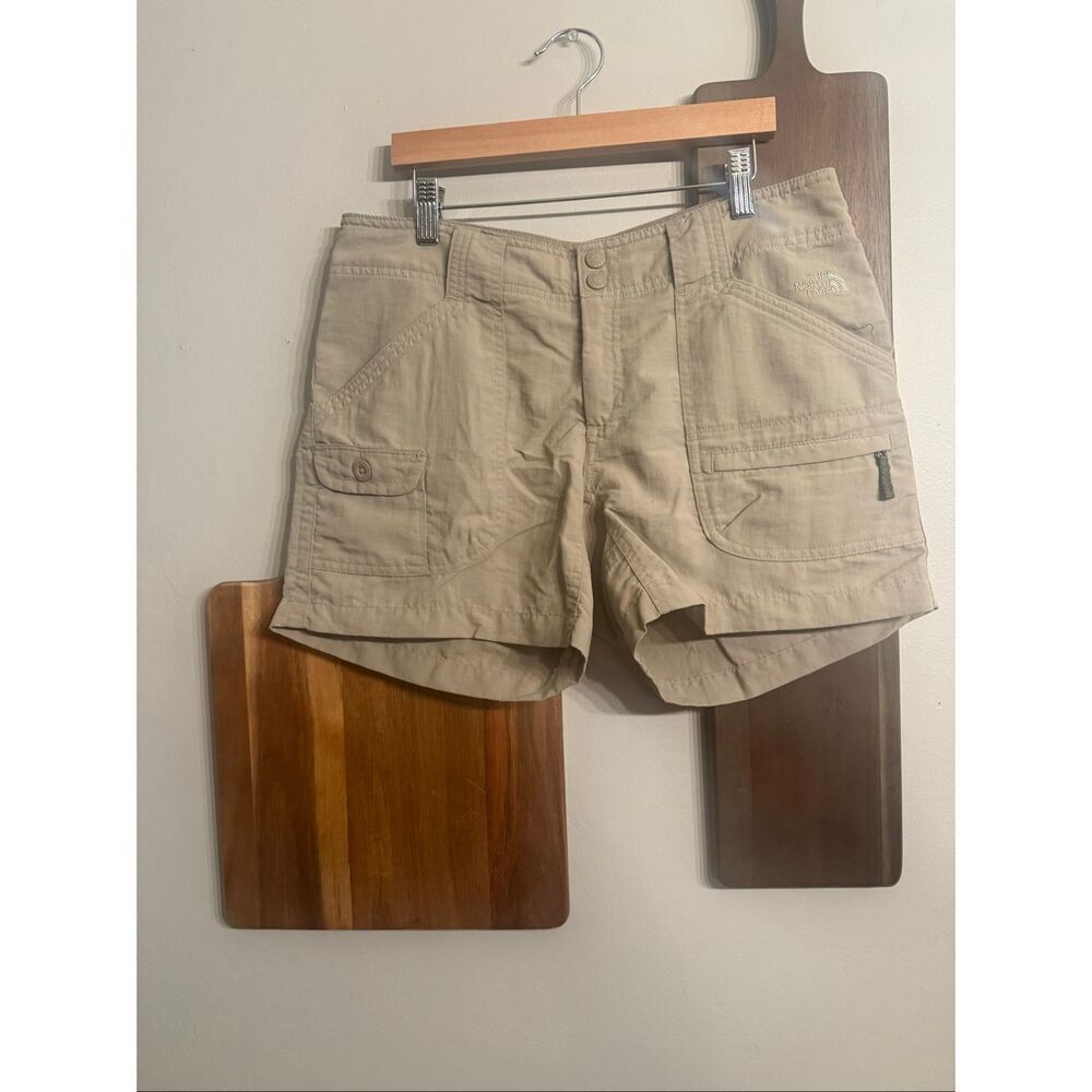 The North Face Beige Stretch Hiking Outdoor Pockets Nylon Cargo Shorts Size 8